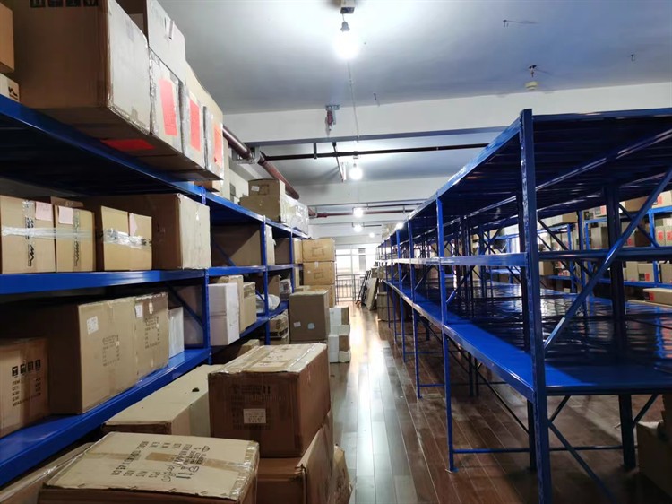 河南漯河生产中型层板货架生产厂址200公斤载重层板货架