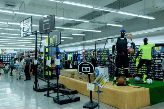 电商风波下,迪卡侬却坐拥千家实体店,具体原因是什么?
